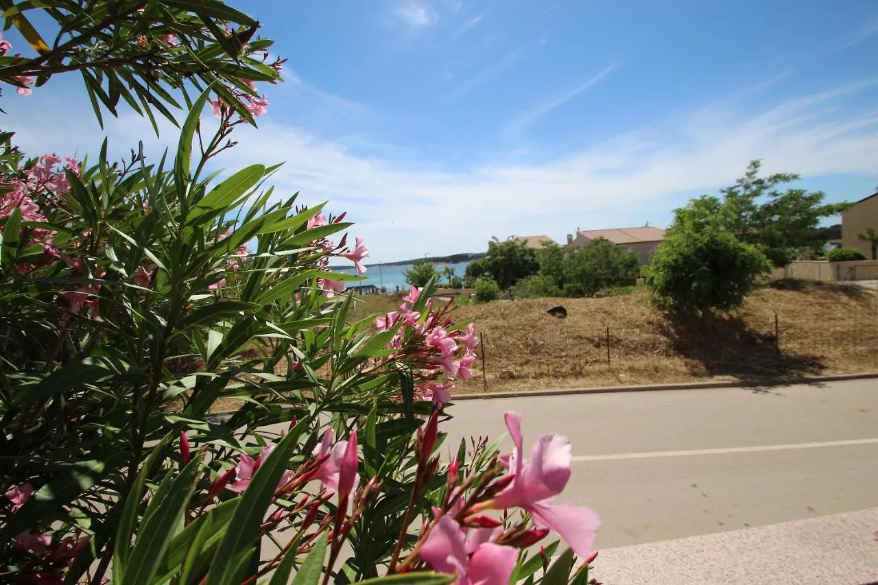 Four Bedroom Beach House Amaya Medulin 0*,