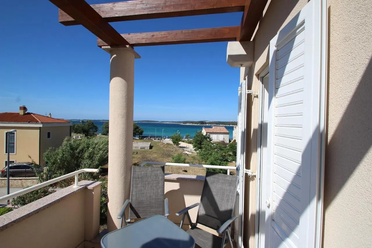 Villa Four Bedroom Beach House Amaya Medulin Croatia