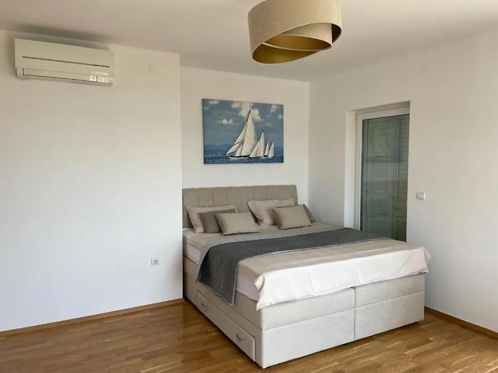 Villa Four Bedroom Beach House Amaya Medulin