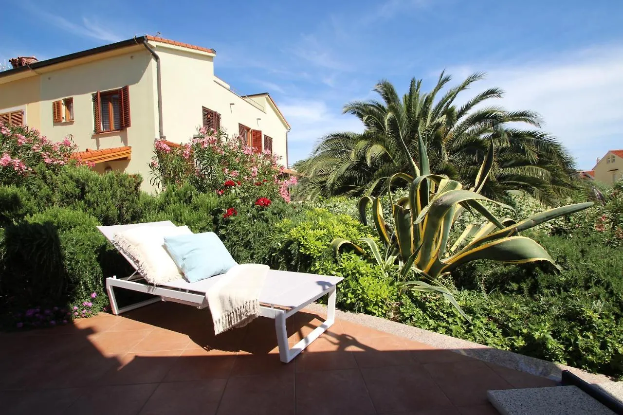 Four Bedroom Beach House Amaya Medulin