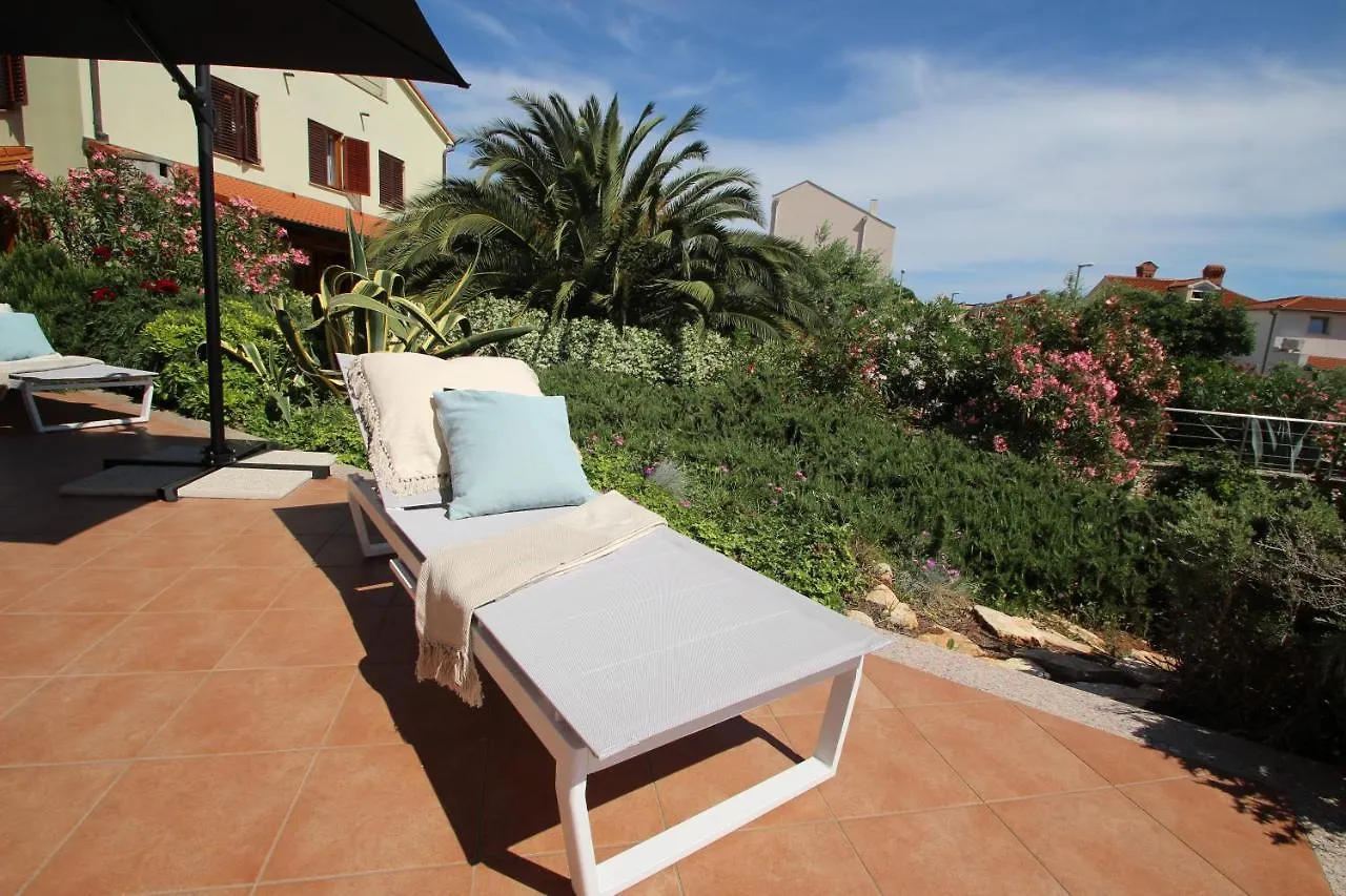 Four Bedroom Beach House Amaya Medulin