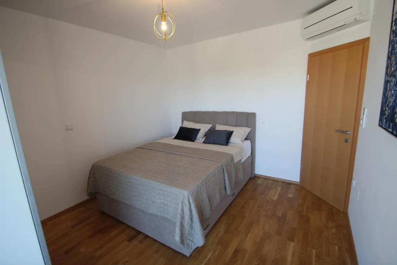 Four Bedroom Beach House Amaya Medulin
